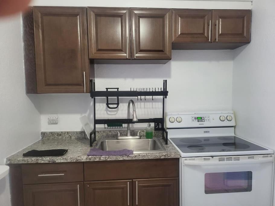 Entire By Siesta Key/closed To Downtown *