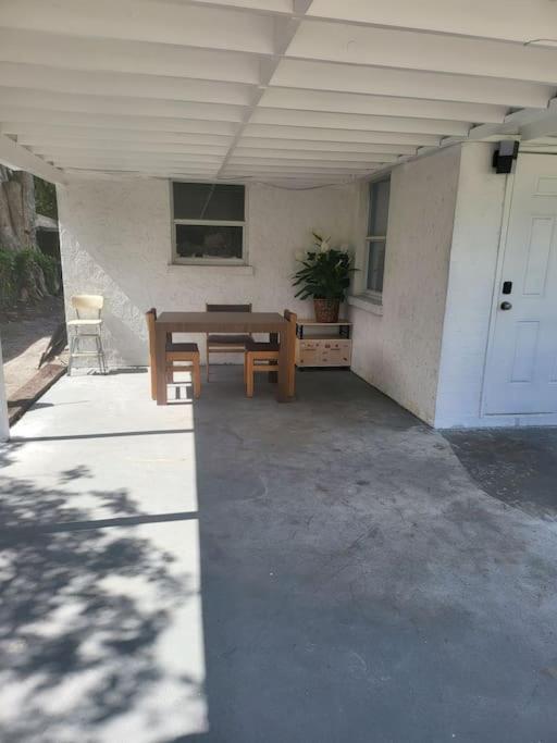 Entire By Siesta Key/closed To Downtown * Sarasota